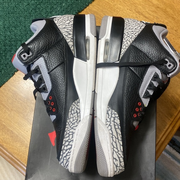 Jordan 3 ( PRICE FIRM) - Picture 3 of 9